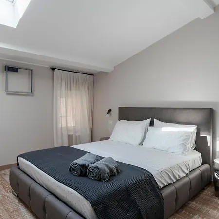 Bed and Breakfast Castello 25 Luxury Suites Ντεζεντσάνο ντελ Γκάρντα
