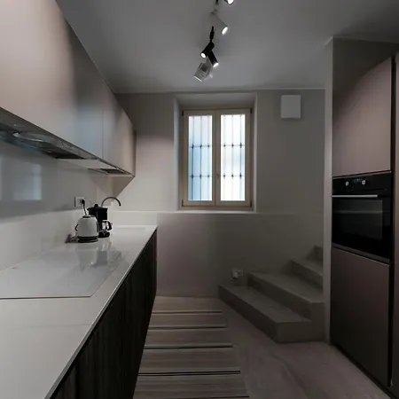 Frühstückspension Castello 25 Luxury Suites Desenzano del Garda
